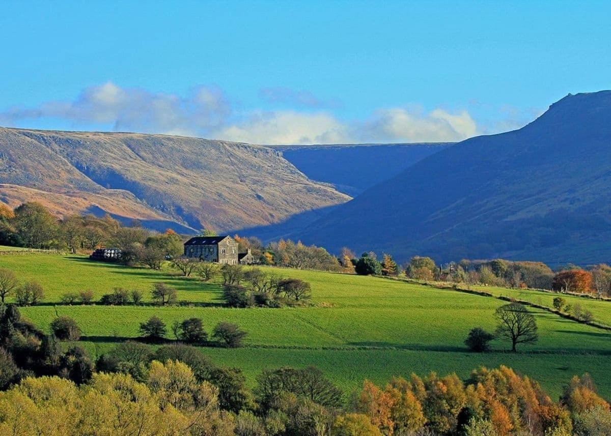 Hotel Dovestone Holiday Park Greenfield  Exterior foto